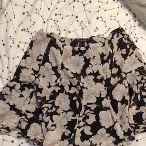 Forever 21 Black and Cream Floral Mini Skirt